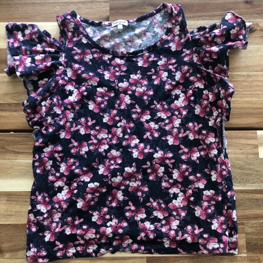 Splendid girls sz 10 floral cold shoulder‎ top
